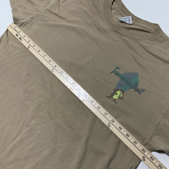 Vintage Tazmanian Devil 90’s 1995 Tan Single Stitch Shirt Mens Size XL Looney - Picture 6 of 7